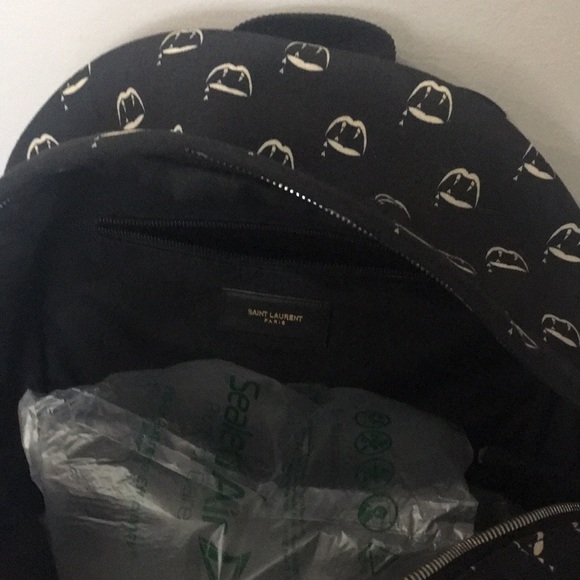 Saint Laurent Hunter Backpack - Picture 3 of 4
